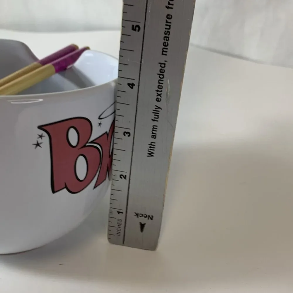 Bratz Characters White 20 Oz. Ceramic Ramen Bowl Chopsticks By Silver Buffalo